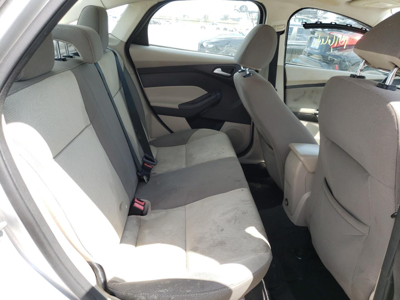 Photo 6 from auction – 2014 FORD FOCUS SE with VIN 1FADP3F29EL121578