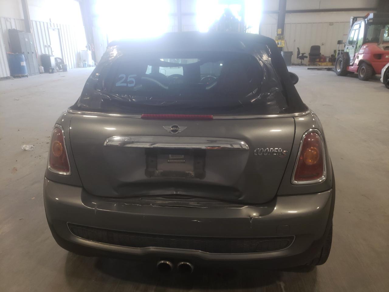 Photo 9 from auction – 2010 MINI COOPER S with VIN WMWMS3C55ATZ85560