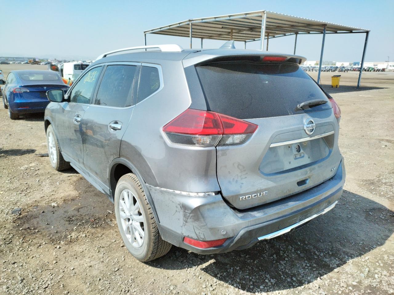 Photo 3 from auction – 2020 NISSAN ROGUE S with VIN KNMAT2MT6LP533123