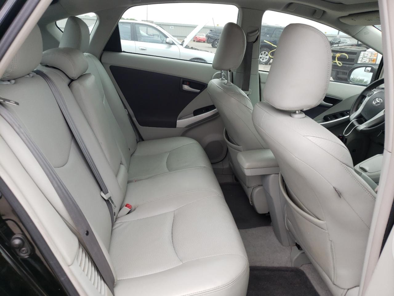 Photo 6 from auction – 2011 TOYOTA PRIUS with VIN JTDKN3DU8B0289012