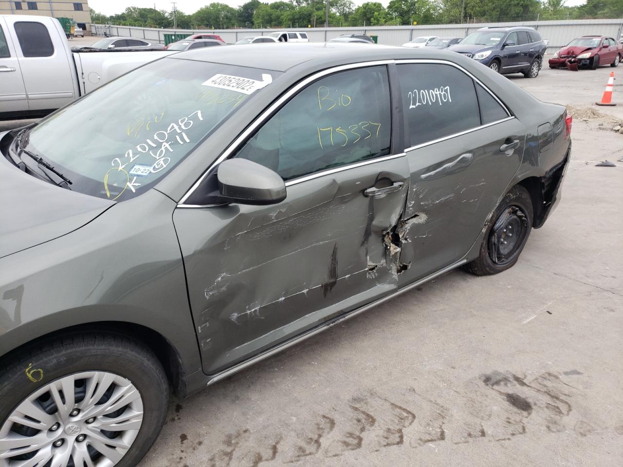 Photo 9 from auction – 2014 TOYOTA CAMRY L with VIN 4T4BF1FK0ER438234