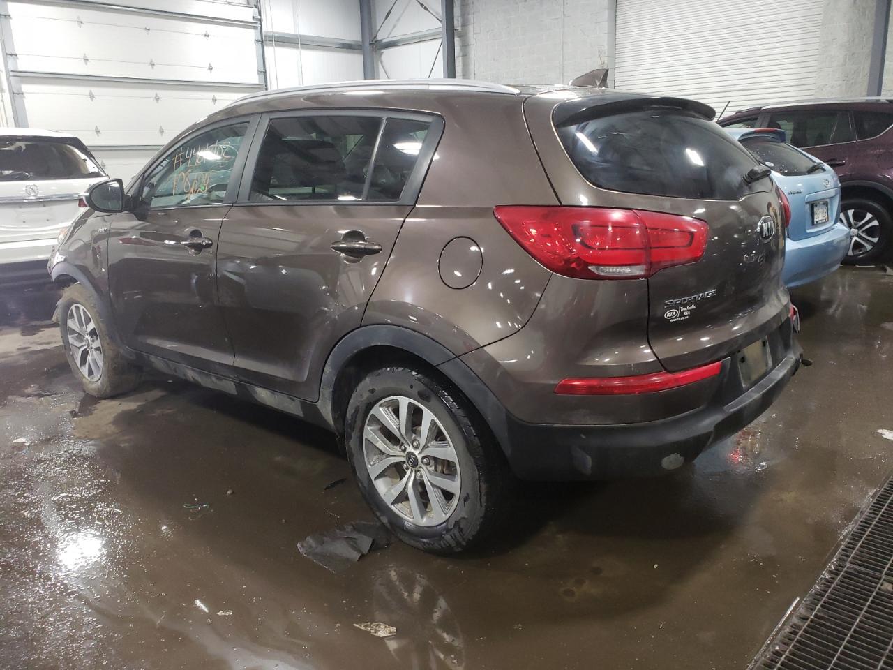 Photo 3 from auction – 2015 KIA SPORTAGE L with VIN KNDPBCAC5F7684630