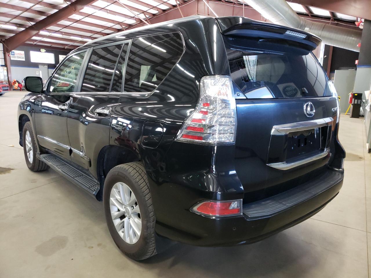 Photo 3 from auction – 2016 LEXUS GX 460 with VIN JTJBM7FX7G5124318