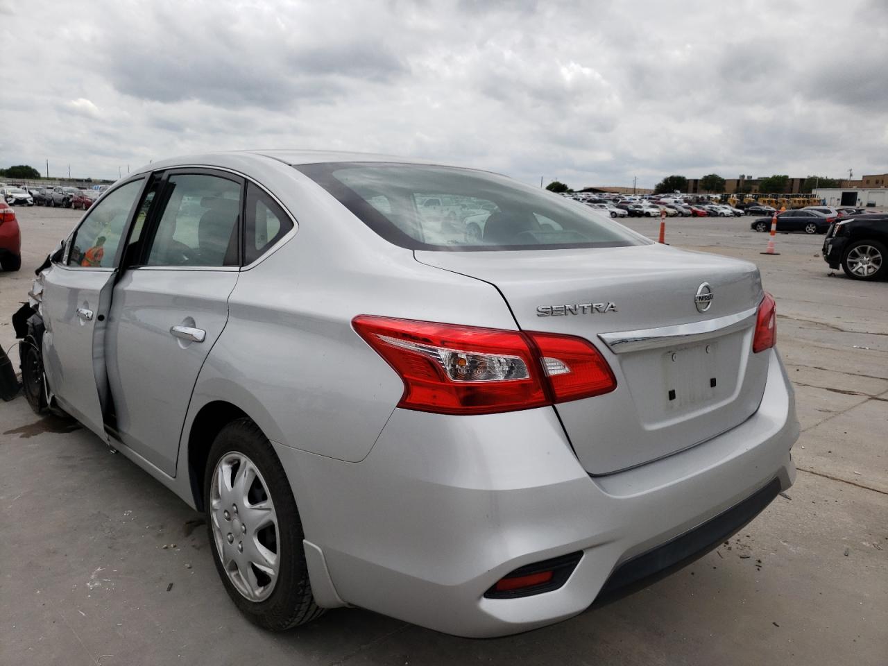 Photo 3 from auction – 2016 NISSAN SENTRA S with VIN 3N1AB7AP8GY336078