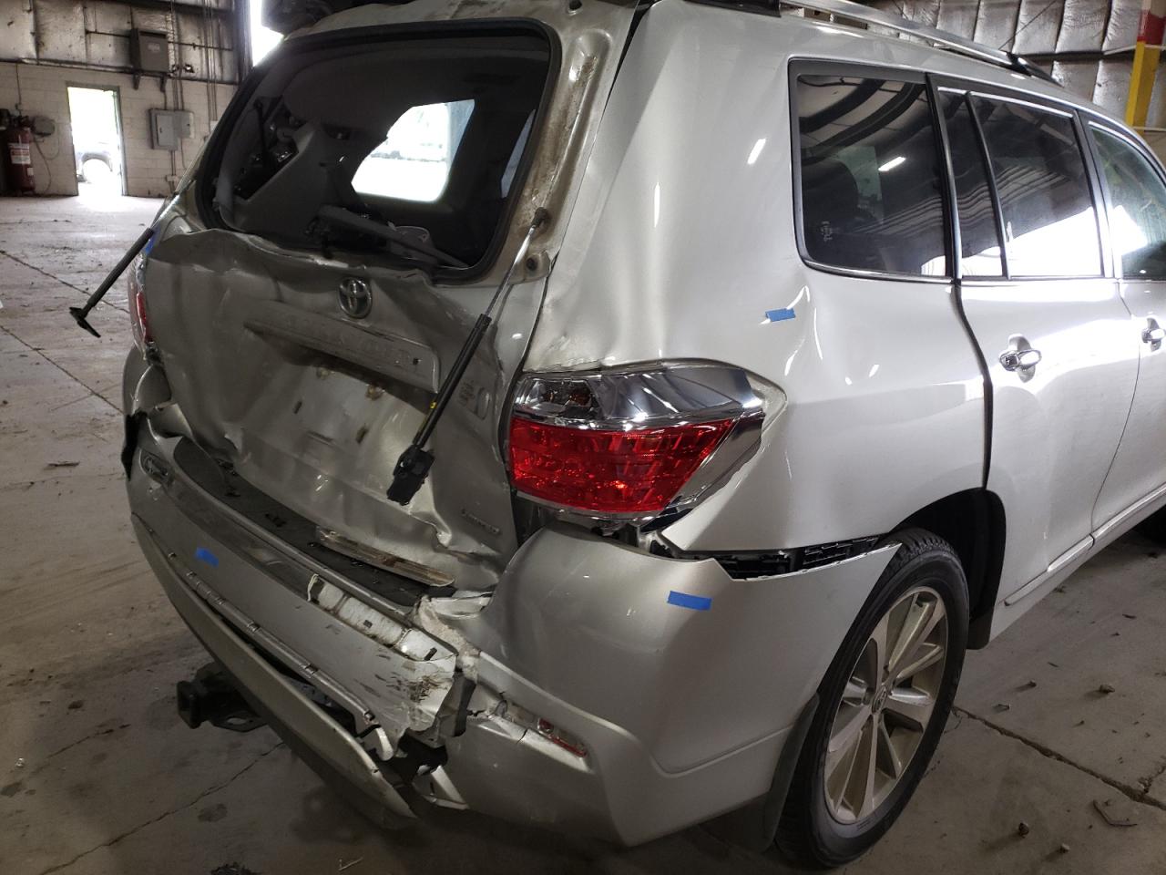 Photo 9 from auction – 2012 TOYOTA HIGHLANDER with VIN JTEDC3EH3C2006243