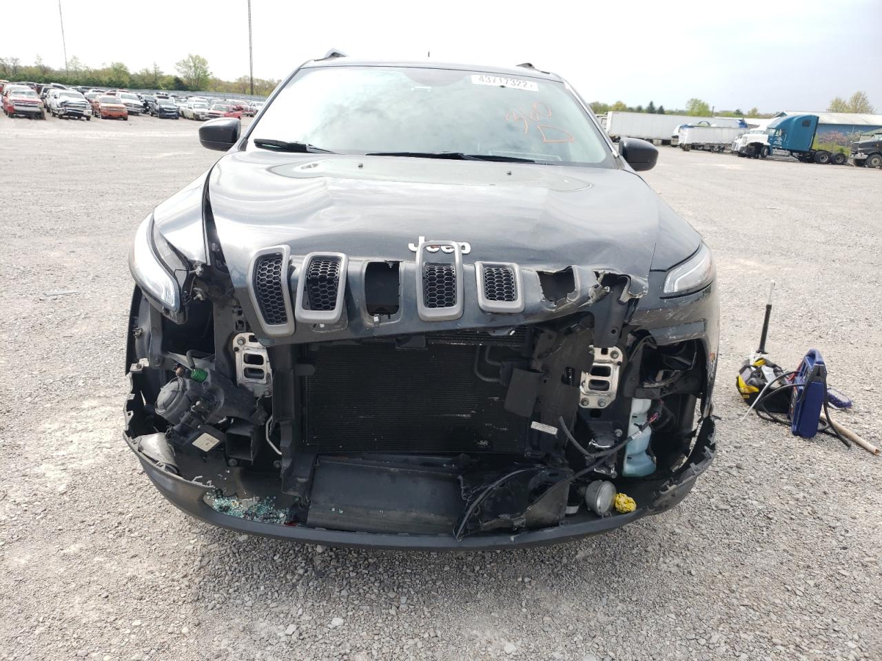 Photo 9 from auction – 2015 JEEP CHEROKEE L with VIN 1C4PJMCB2FW697239