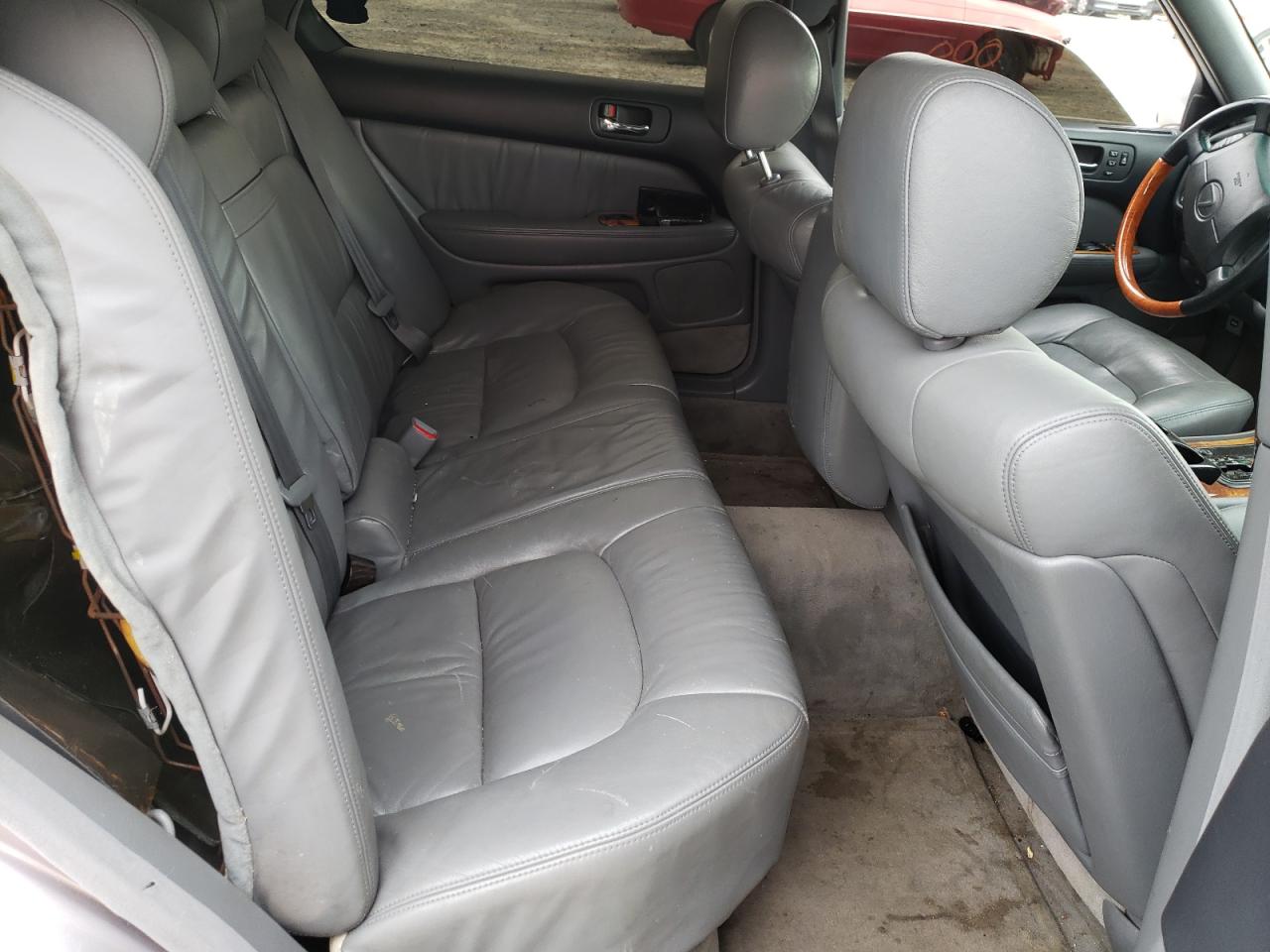 Photo 6 from auction – 1999 LEXUS LS 400 with VIN JT8BH28F0X0147272