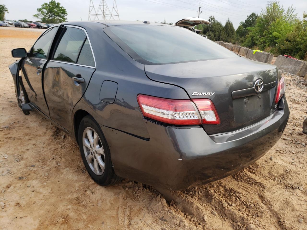 Foto 3 de la subasta – 2011 TOYOTA CAMRY BASE con VIN 4T1BF3EK4BU708651