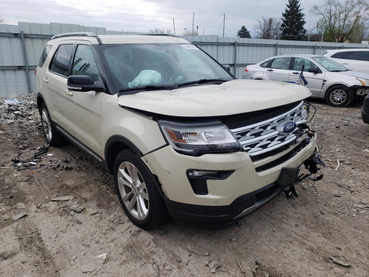 FORD EXPLORER X 2018 with VIN 1FM5K7D81JGC83361 - Photo from auction