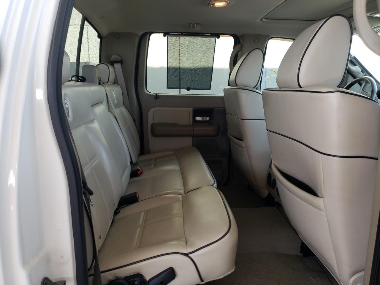 Photo 6 from auction – 2007 LINCOLN MARK LT with VIN 5LTPW18547FJ08158
