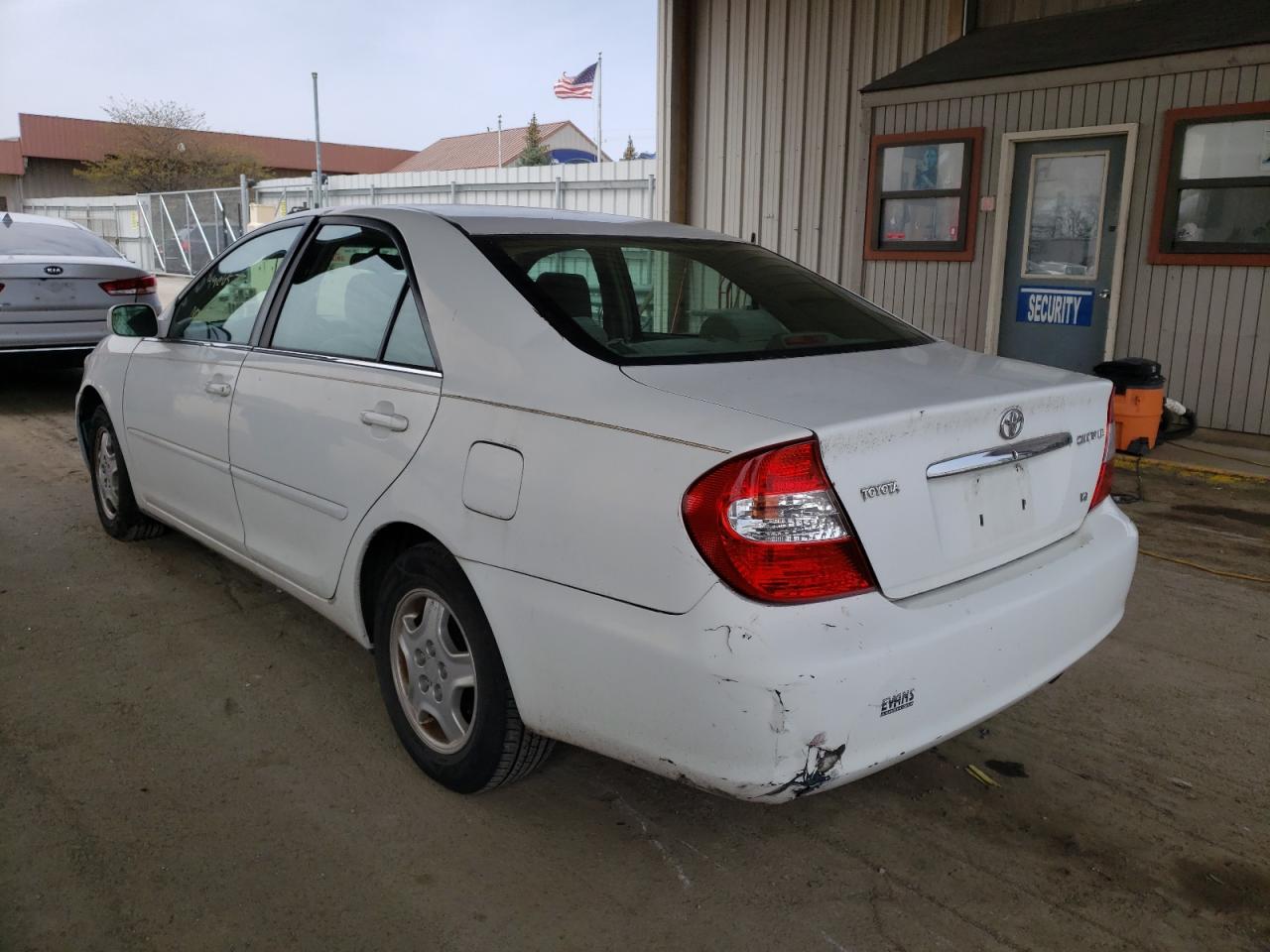Photo 3 from auction – 2002 TOYOTA CAMRY LE with VIN 4T1BF32K72U019465
