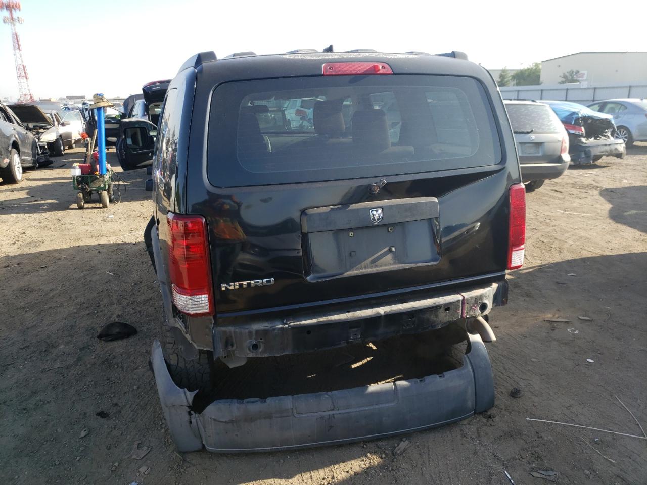 Photo 9 from auction – 2008 DODGE NITRO SXT with VIN 1D8GT28K68W124730