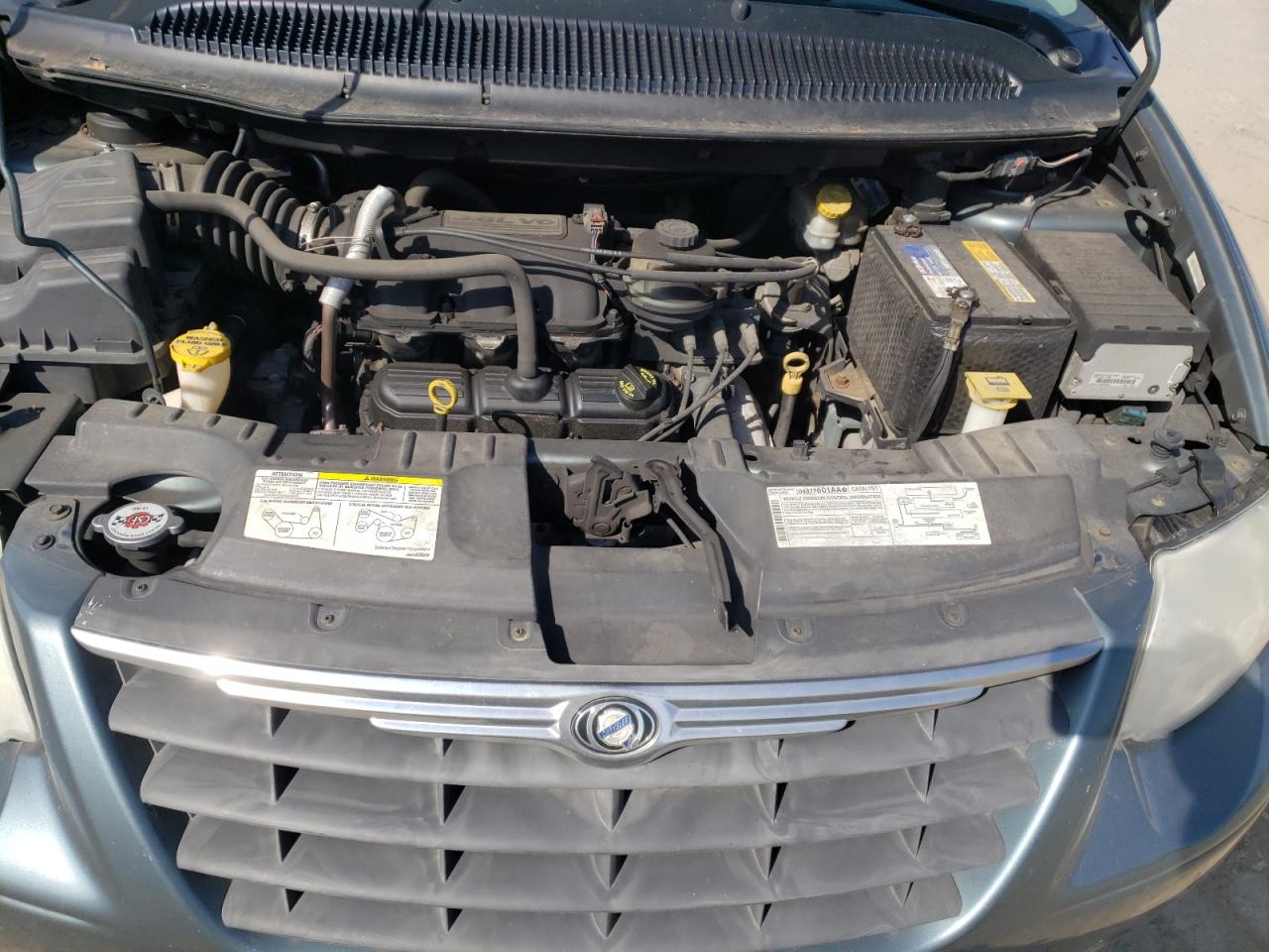 Photo 7 from auction – 2007 CHRYSLER TOWN & COU with VIN 2A4GP54L87R279350