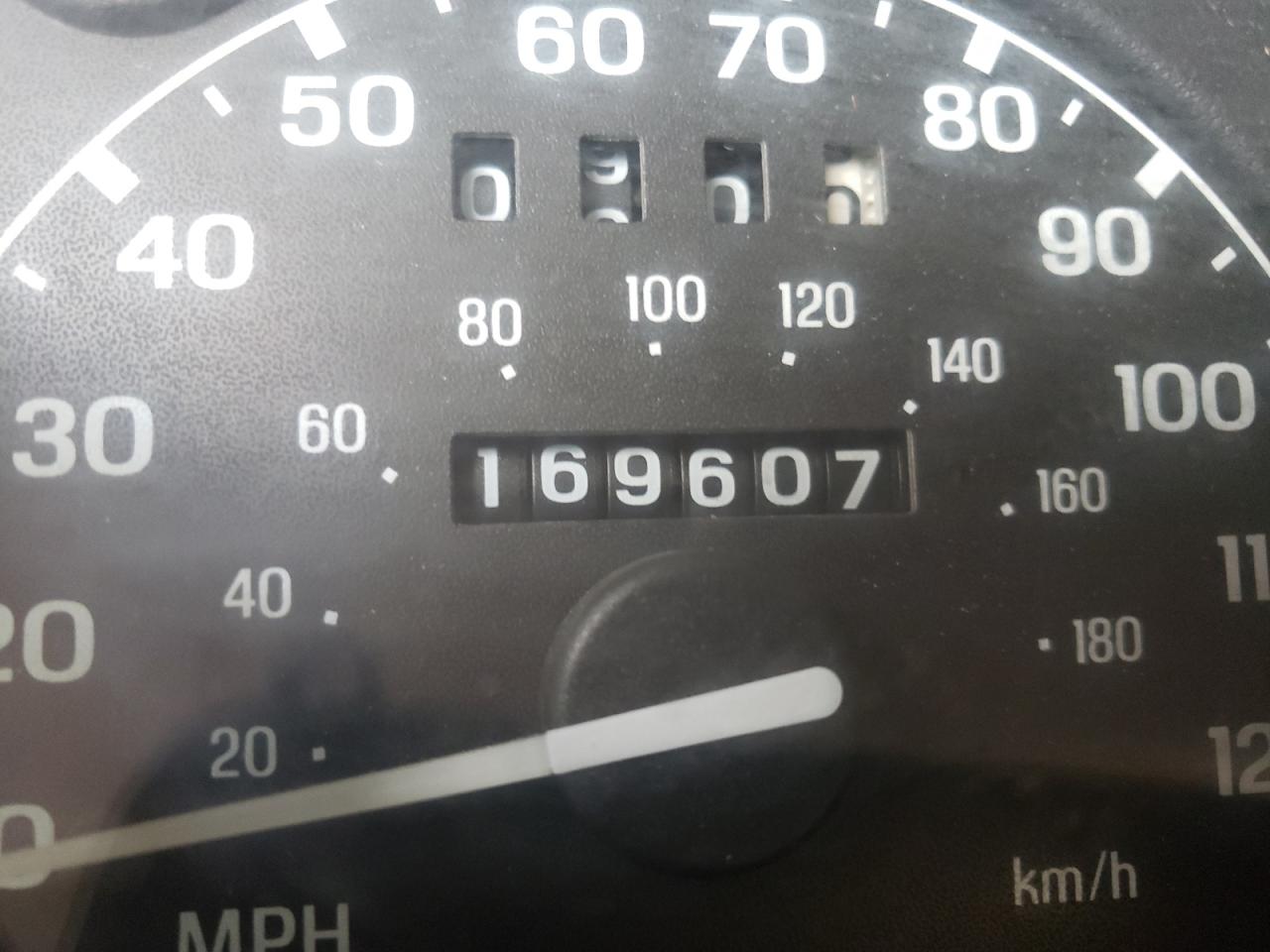 Photo 8 from auction – 1998 FORD RANGER with VIN 1FTYR10C6WUA46507