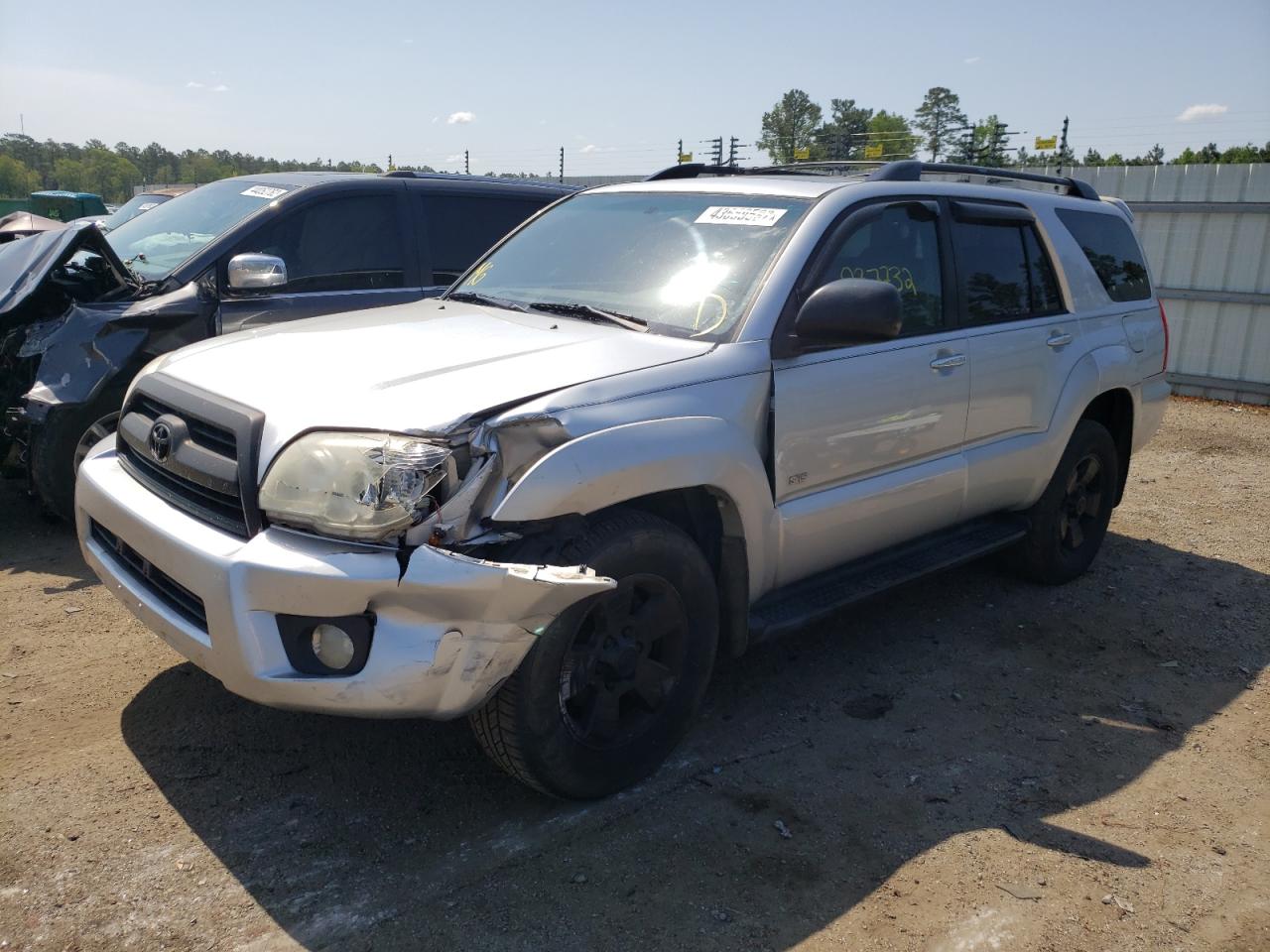 Photo 2 from auction – 2006 TOYOTA 4RUNNER SR with VIN JTEZU14R660065191