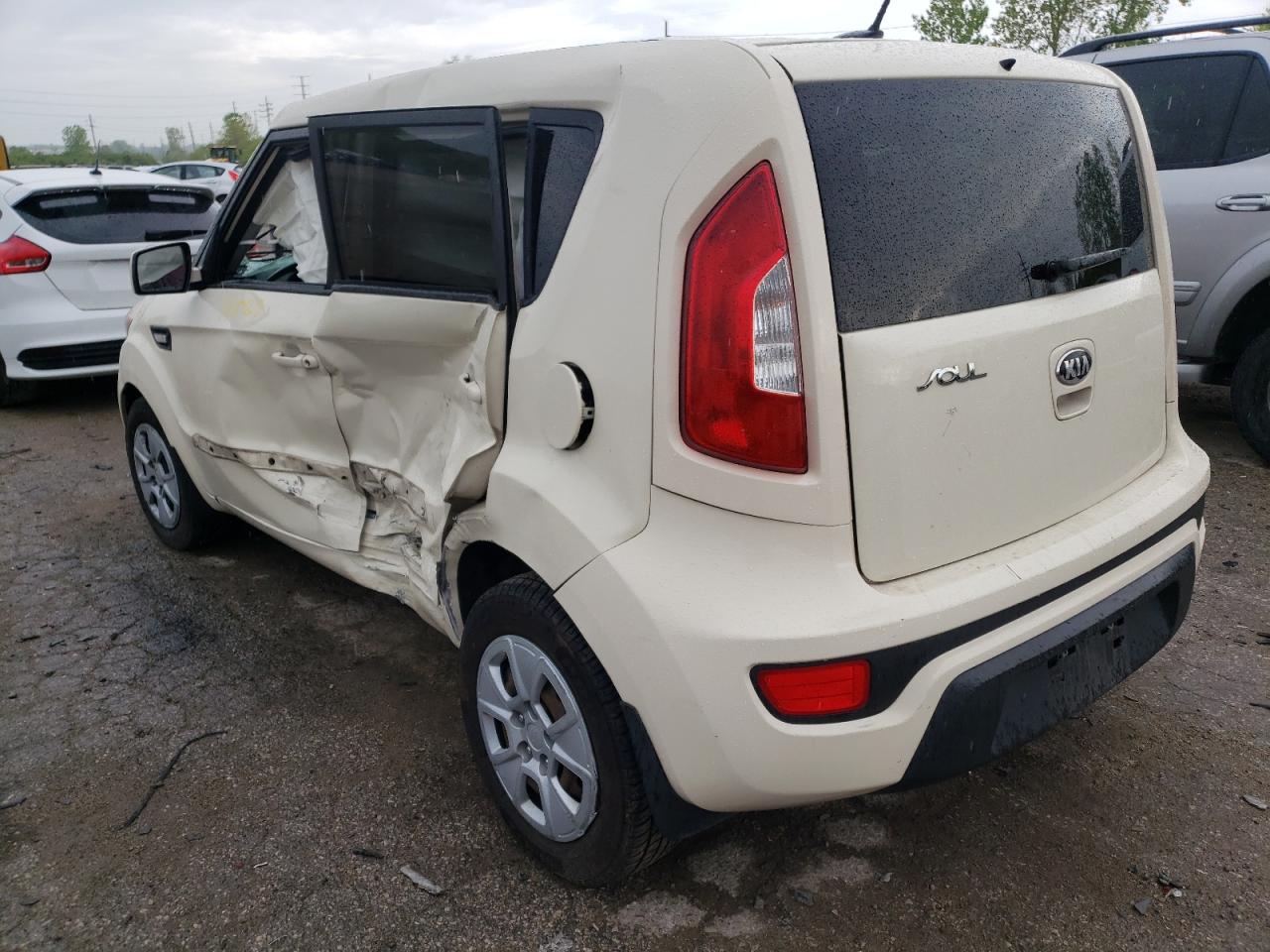 Photo 3 from auction – 2013 KIA SOUL with VIN KNDJT2A54D7503500
