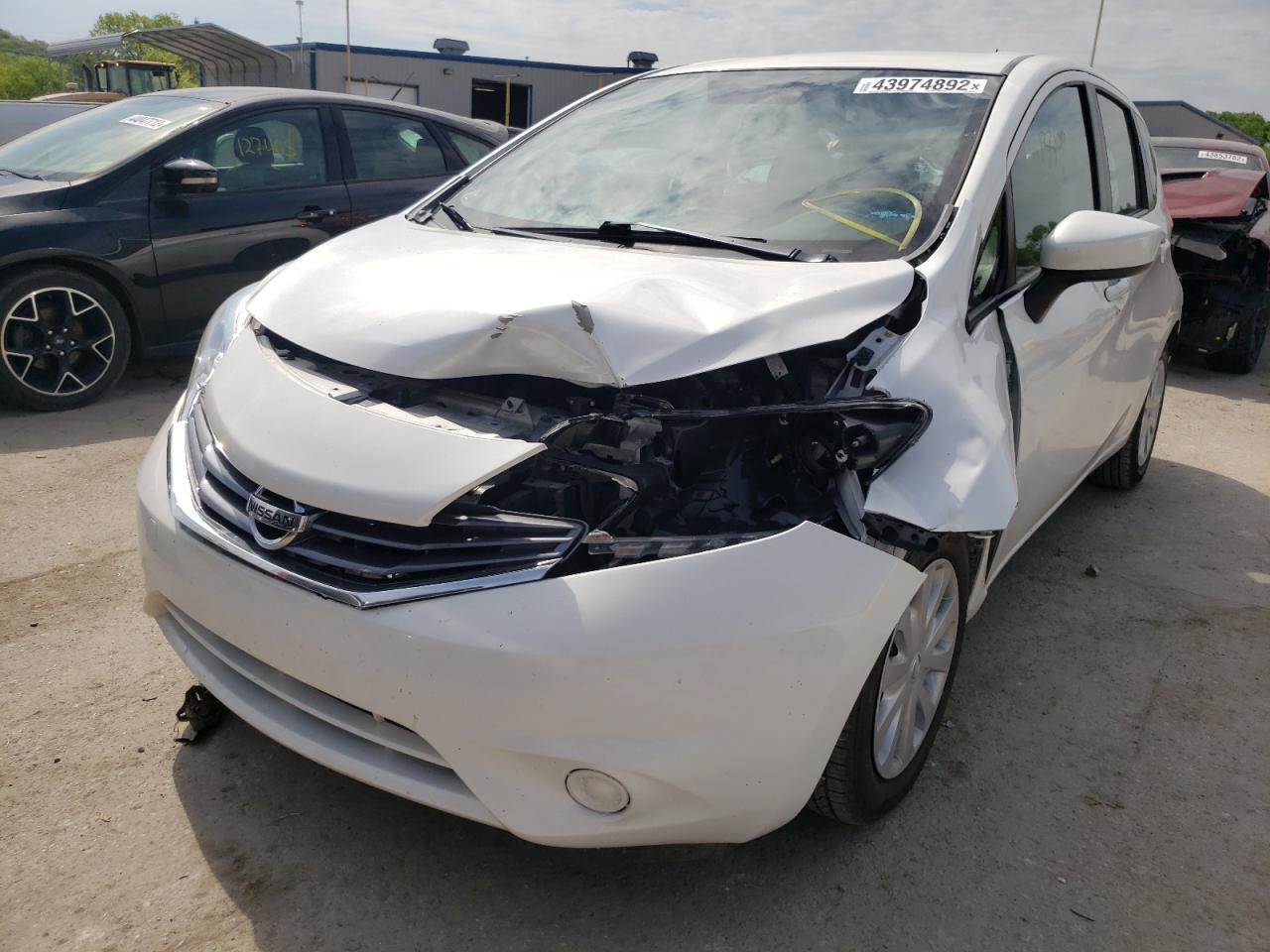 Photo 2 from auction – 2016 NISSAN VERSA NOTE with VIN 3N1CE2CP4GL403434
