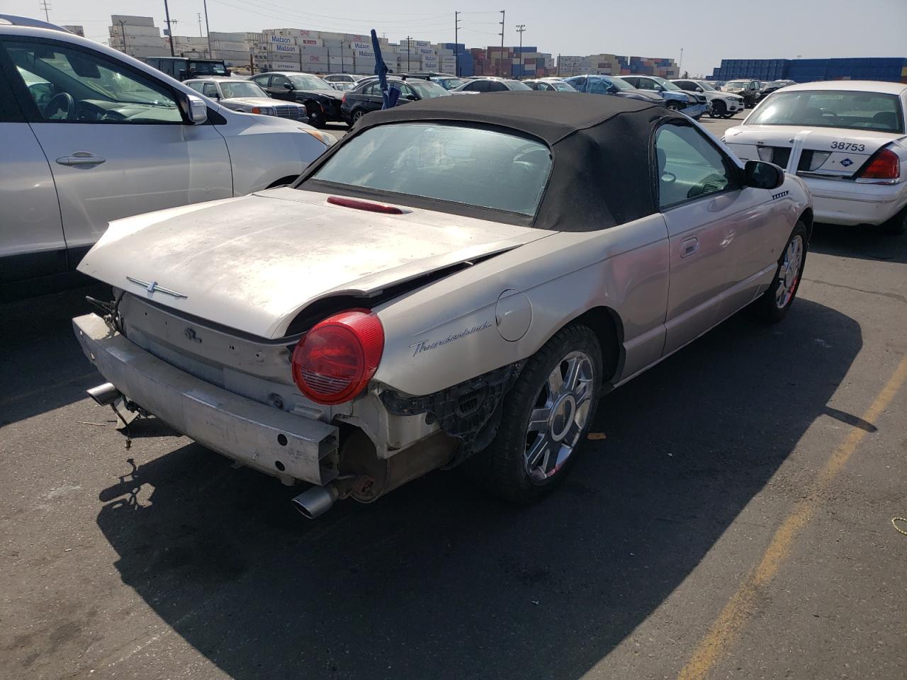 Photo 4 from auction – 2004 FORD THUNDERBIR with VIN 1FAHP60A14Y107274