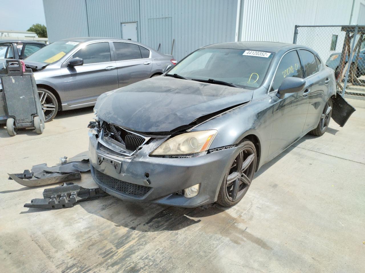 Photo 2 from auction – 2007 LEXUS IS 250 with VIN JTHBK262972044907