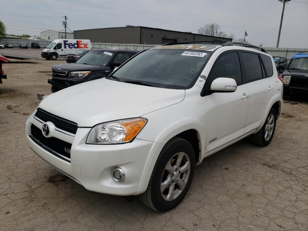 Photo 2 from auction – 2011 TOYOTA RAV4 LIMIT with VIN 2T3DK4DV9BW042027