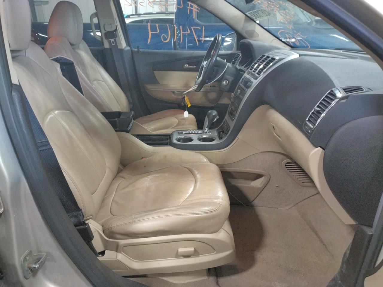 Photo 5 from auction – 2011 GMC ACADIA SLT with VIN 1GKKVRED6BJ273066