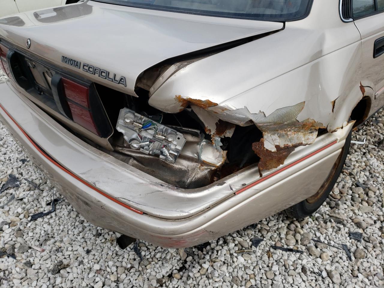 صورة رقم 9 من المزاد - 1992 TOYOTA COROLLA LE مع VIN 1NXAE97A4NZ375233