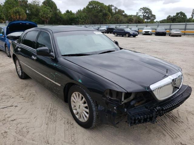 LINCOLN TOWN CAR U 2004 with VIN 1LNHM83W34Y653978 - Photo from auction