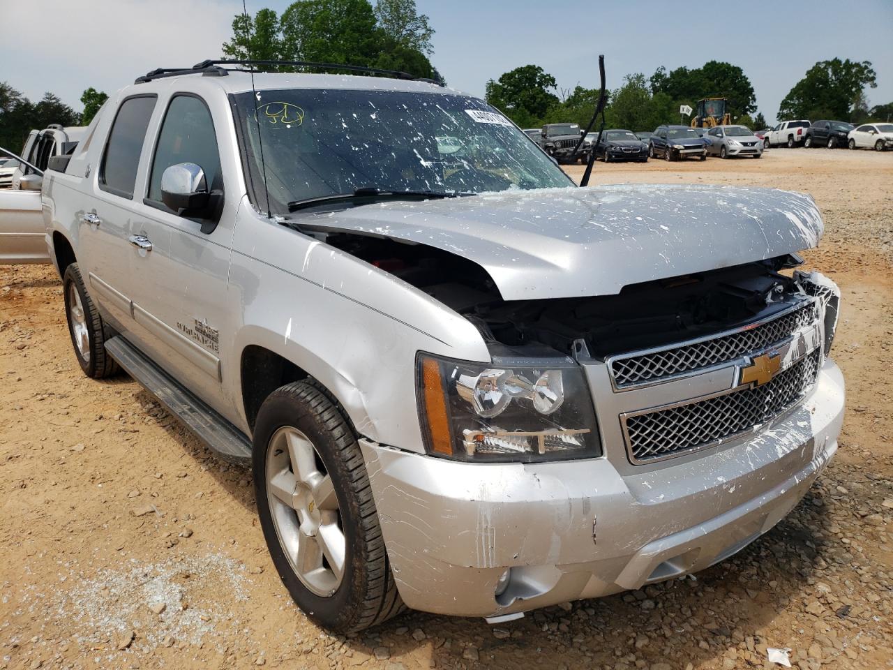 CHEVROLET AVALANCHE 2013 with VIN 3GNMCEE02DG208386 - Photo from auction