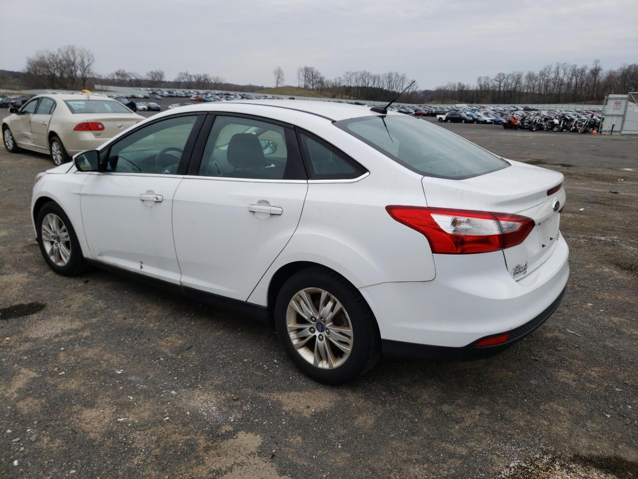 Photo 3 from auction – 2012 FORD FOCUS SEL with VIN 1FAHP3H24CL424831