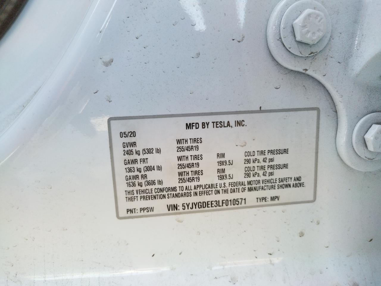 Photo 10 from auction – 2020 TESLA MODEL Y with VIN 5YJYGDEE3LF010571
