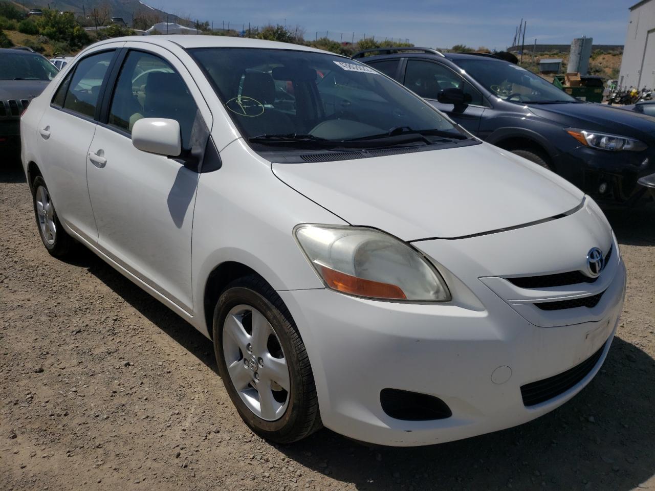 TOYOTA YARIS 2007 with VIN JTDBT923671105366 - Photo from auction