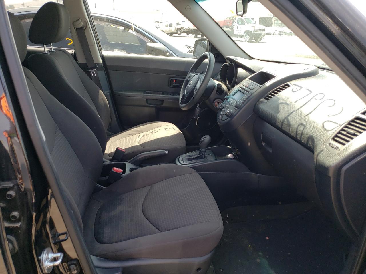 Photo 5 from auction – 2012 KIA SOUL with VIN KNDJT2A56C7454850