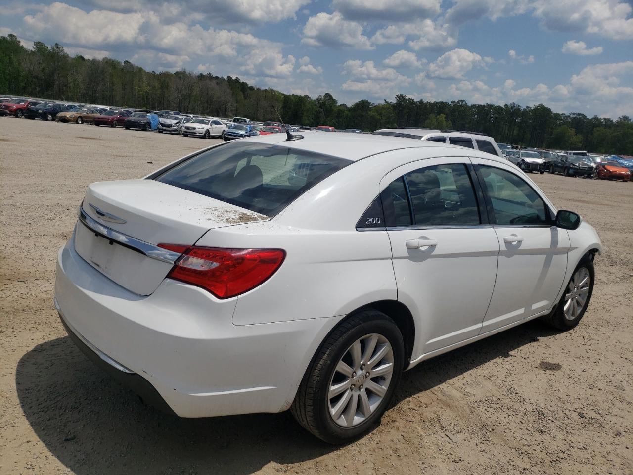 صورة رقم 4 من المزاد - 2013 CHRYSLER 200 TOURIN مع VIN 1C3CCBBB3DN763058