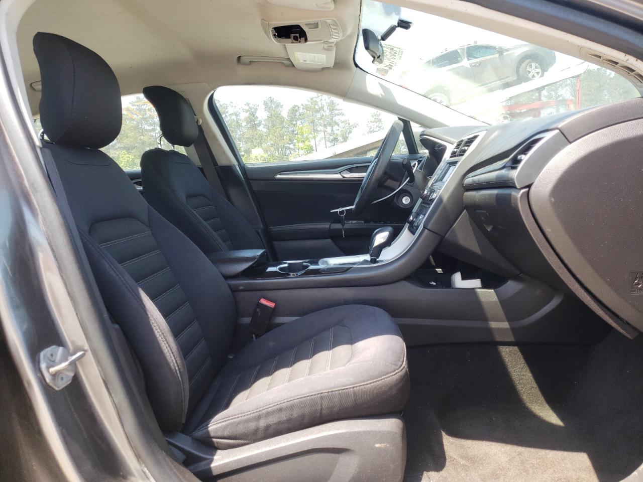 Photo 5 from auction – 2014 FORD FUSION SE with VIN 3FA6P0H71ER171280