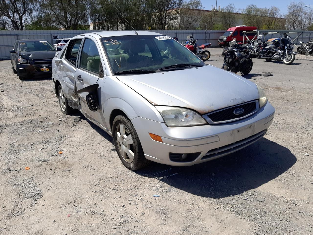 Photo 1 from auction – 2007 FORD FOCUS ZX4 with VIN 1FAHP34N77W217676