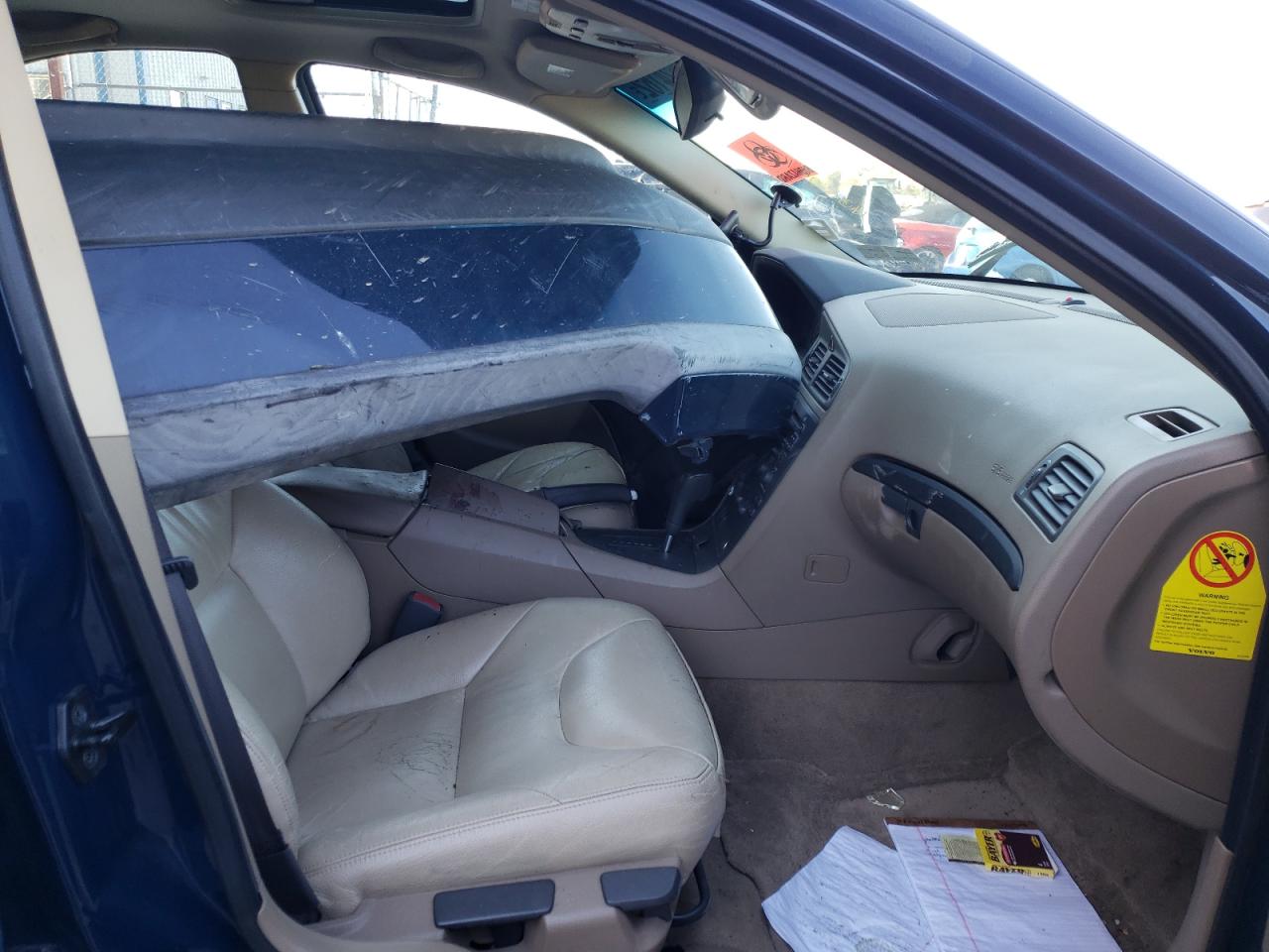 Photo 5 from auction – 2002 VOLVO S60 with VIN YV1RS61R822181335