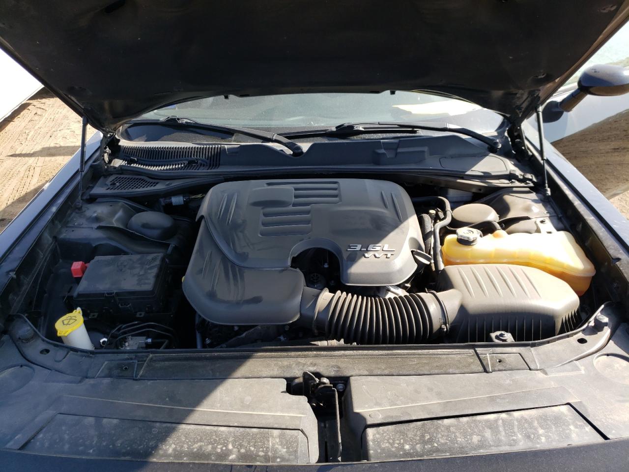 Photo 12 from auction – 2015 DODGE CHALLENGER with VIN 2C3CDZAG9FH860912