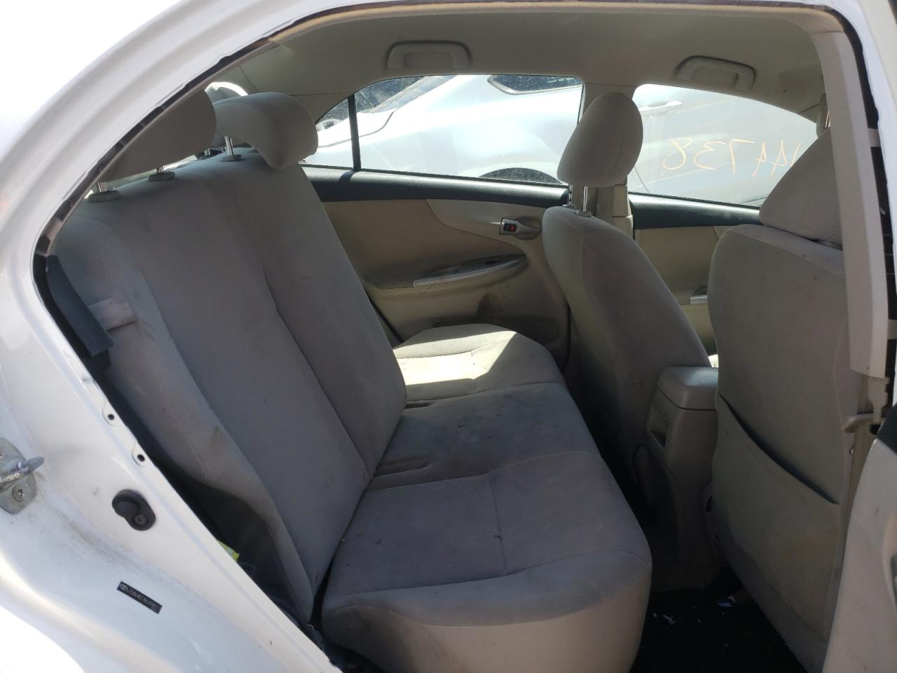Photo 6 from auction – 2011 TOYOTA COROLLA BA with VIN JTDBU4EEXBJ098511