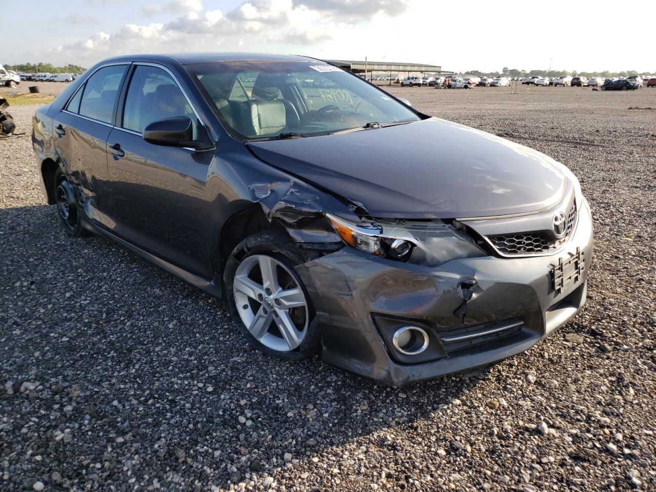TOYOTA CAMRY L 2014 with VIN 4T1BF1FK2EU765048 - Photo from auction