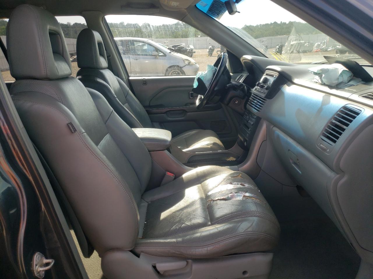 Photo 5 from auction – 2003 HONDA PILOT EXL with VIN 2HKYF18673H620089