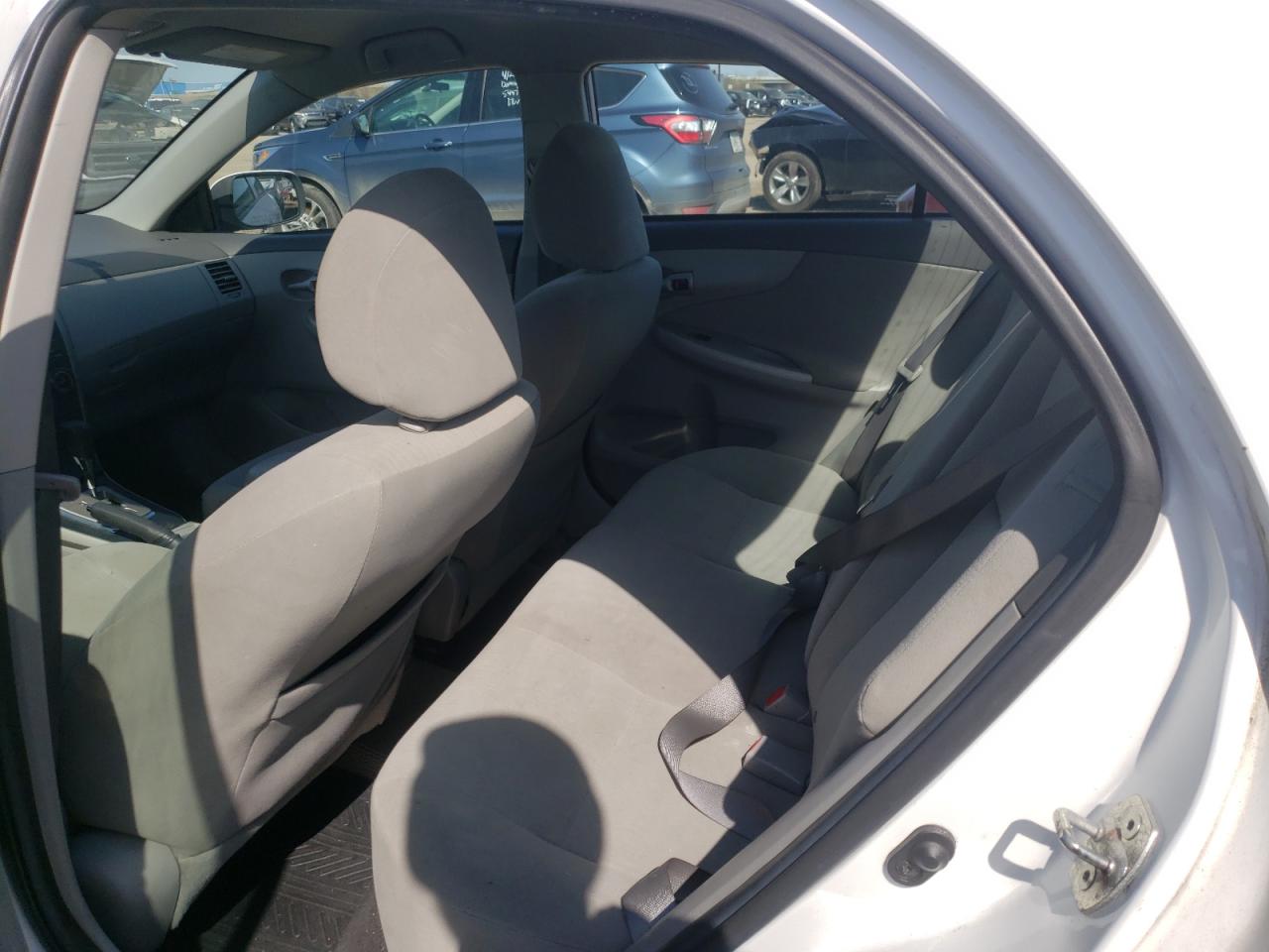 Photo 6 from auction – 2010 TOYOTA CORILLA with VIN 1NXBU4EE7AZ372417