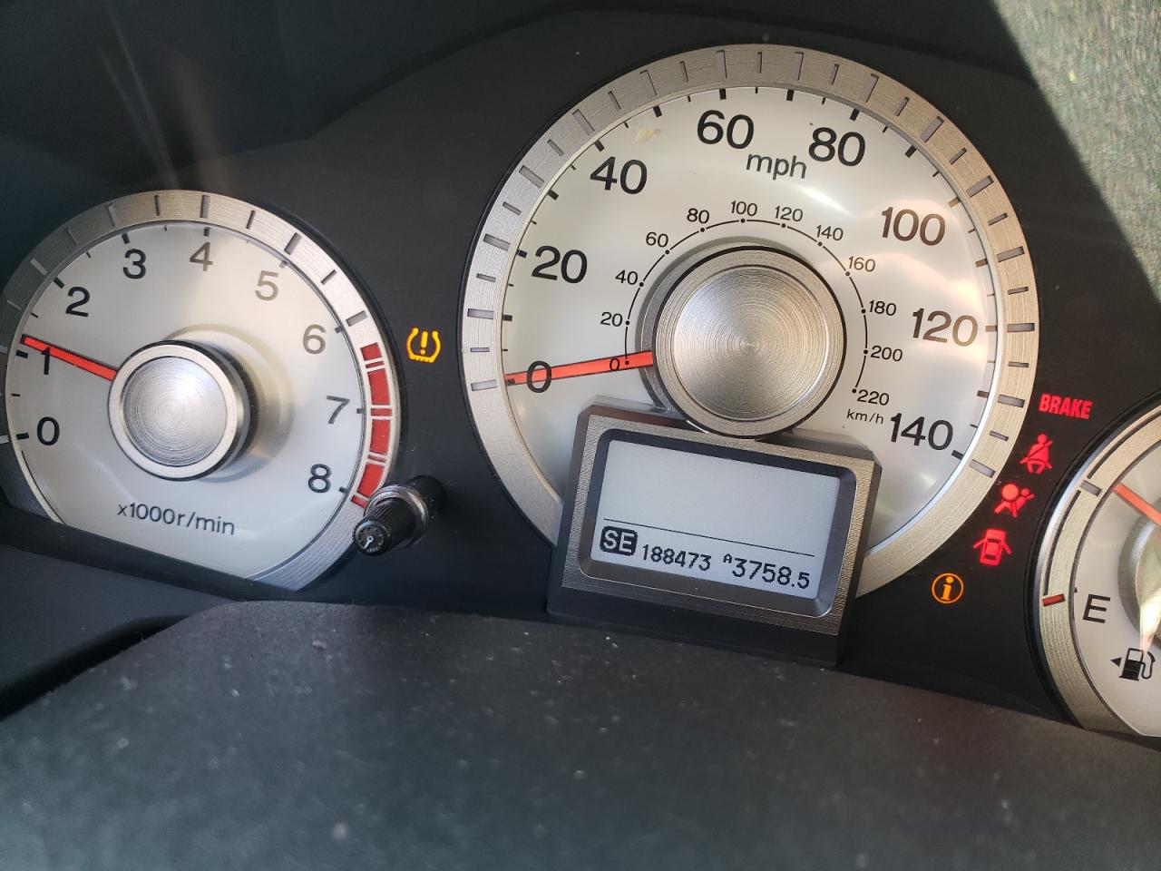 صورة رقم 8 من المزاد - 2011 HONDA PILOT TOUR مع VIN 5FNYF4H92BB025515