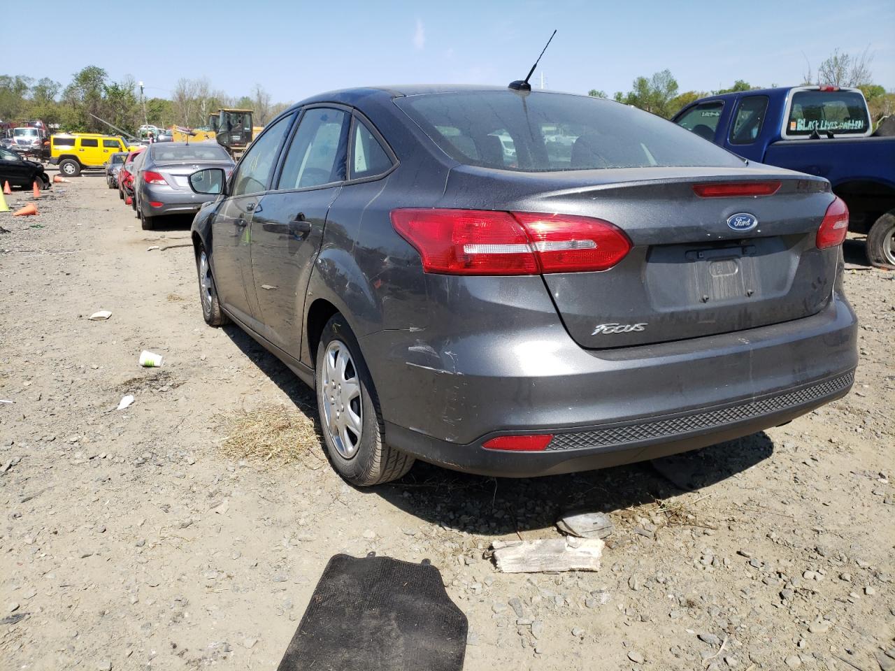 Photo 3 from auction – 2016 FORD FOCUS S with VIN 1FADP3E21GL401077
