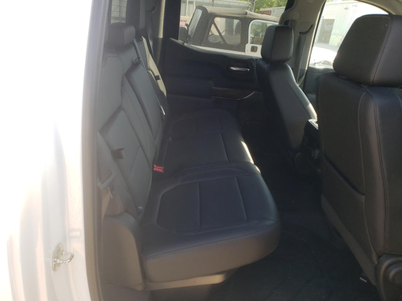 Photo 6 from auction – 2019 CHEVROLET SILVERADO with VIN 3GCPYFED6KG122530