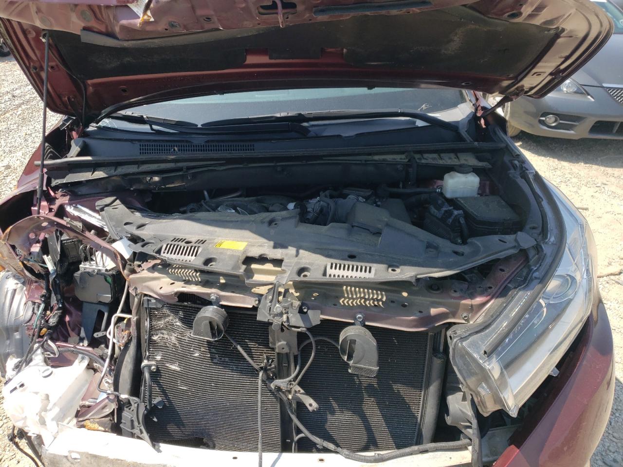 Фото 7 с аукциона – 2018 TOYOTA HIGHLANDER с VIN 5TDYZRFH9JS240429