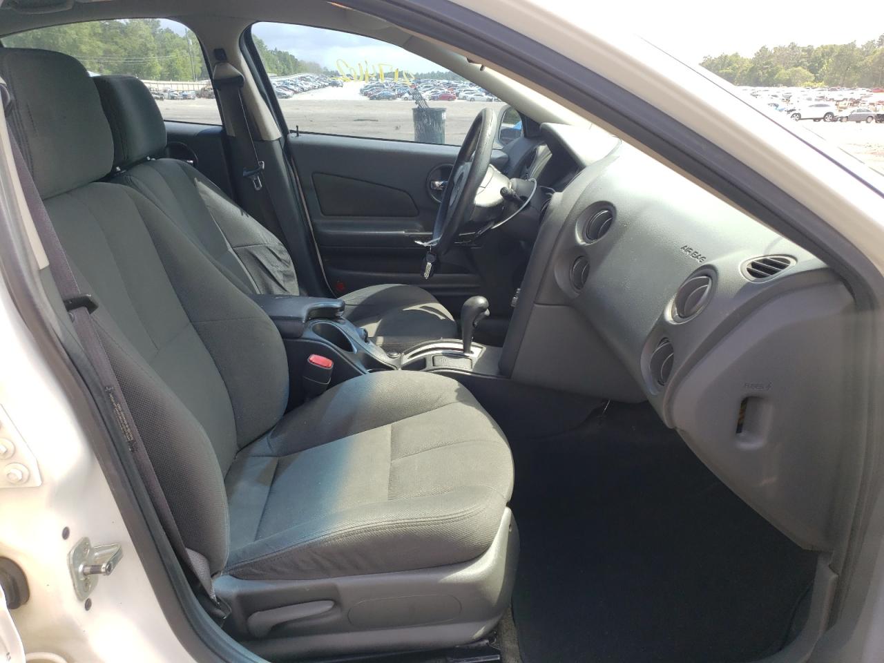 Photo 5 from auction – 2005 PONTIAC GRAND PRIX with VIN 2G2WP522251260336