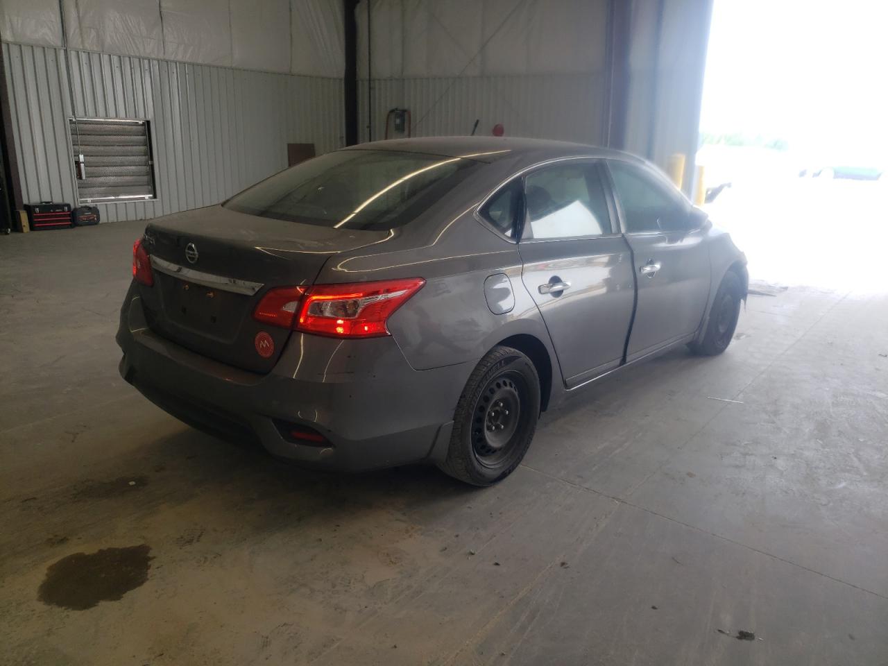 Photo 4 from auction – 2016 NISSAN SENTRA with VIN 3N1AB7AP9GY310492