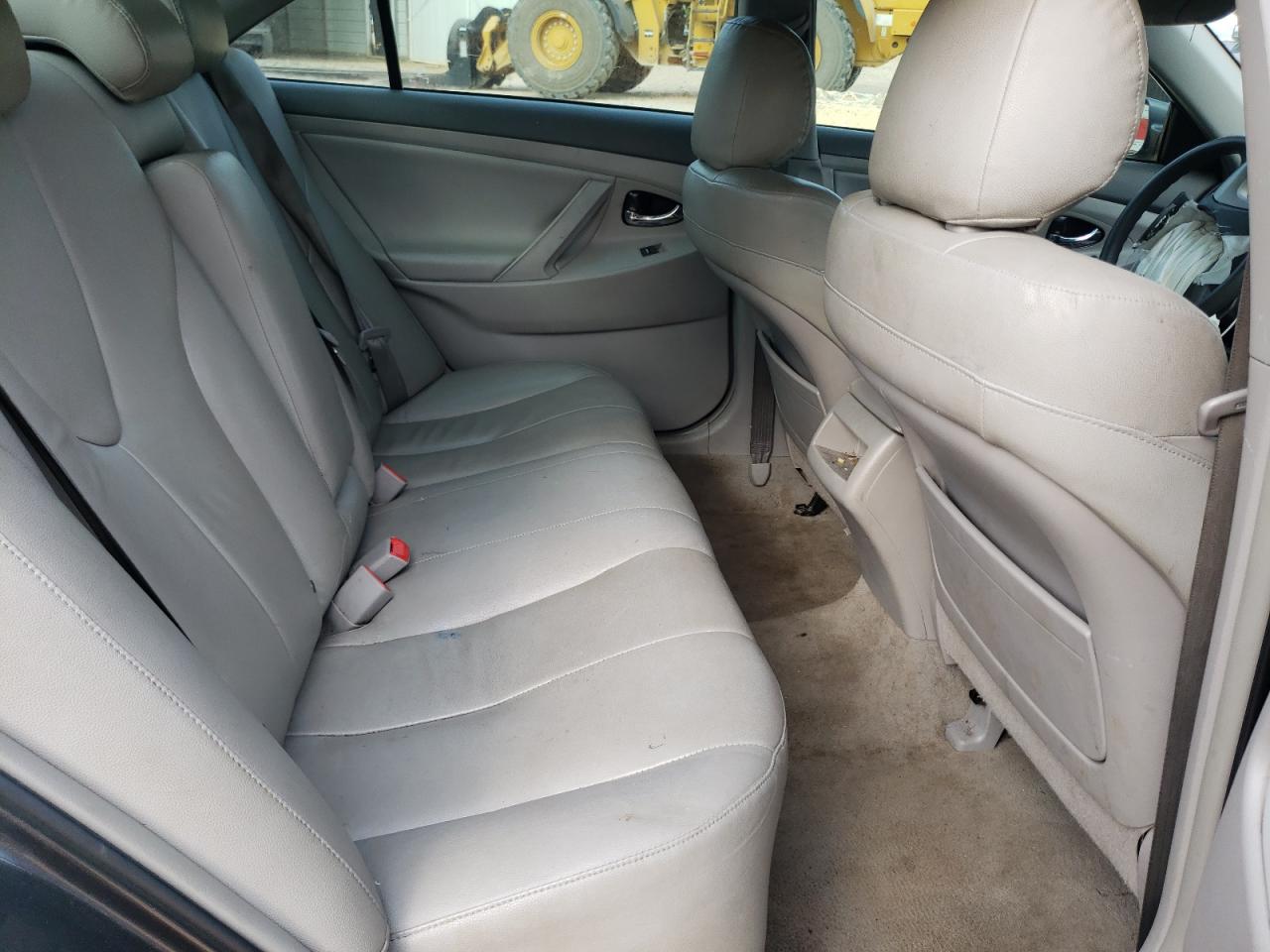 Photo 6 from auction – 2011 TOYOTA CAMRY BASE with VIN 4T1BF3EK4BU708651