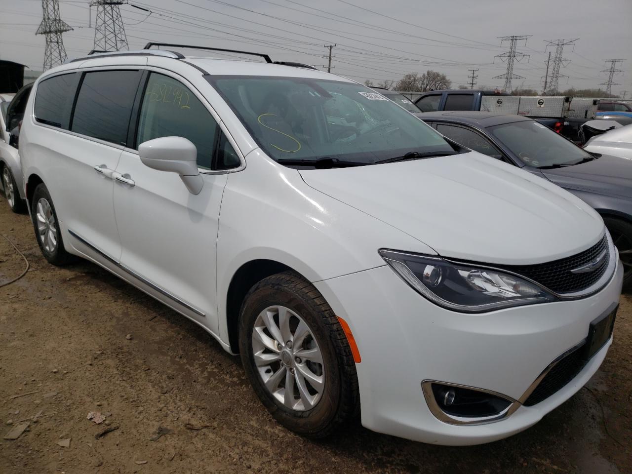 CHRYSLER PACIFICA T 2018 مع رقم تعريف المركبة 2C4RC1BG0JR120712 - صورة من المزاد