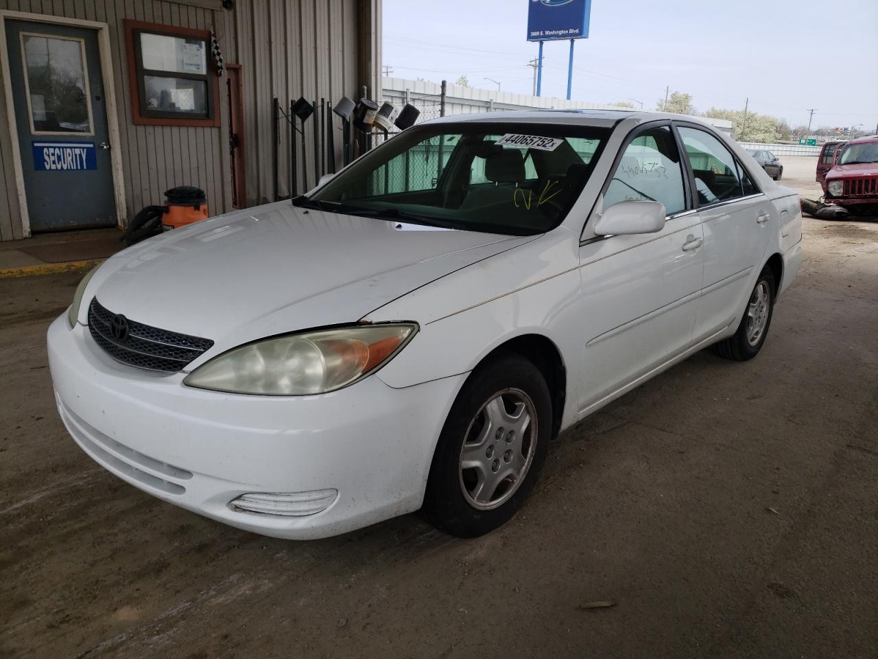 Photo 2 from auction – 2002 TOYOTA CAMRY LE with VIN 4T1BF32K72U019465